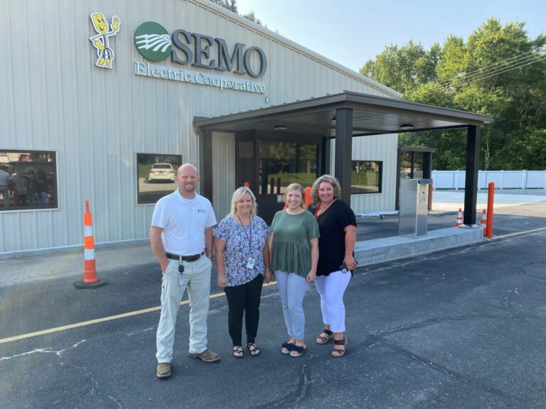 SEMO Electric Cooperative Bloomfield Building at 101 State Route 25 South